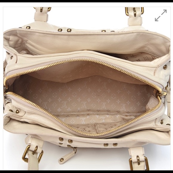 Louis Vuitton Limited Edition Lambskin Handbag - Picture 4 of 12